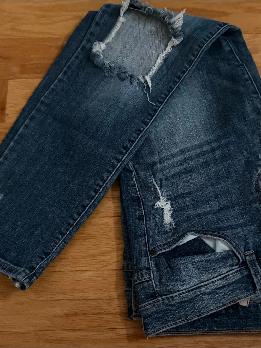 Women’s Ripped  Dark Wash Blue Jeans - Classic Straight Fit Size 13